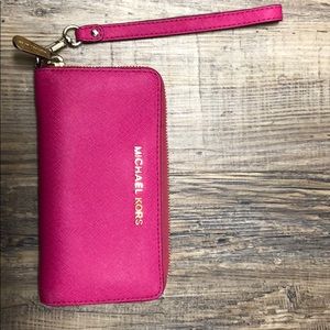 Michael Kors wristlet